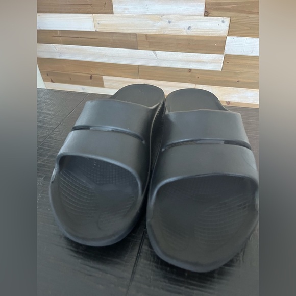 Oofos Sandals Recovery Slide Comfort Cushy Black Matte Men's 13/Women's 15/EU 46 - Picture 3 of 7